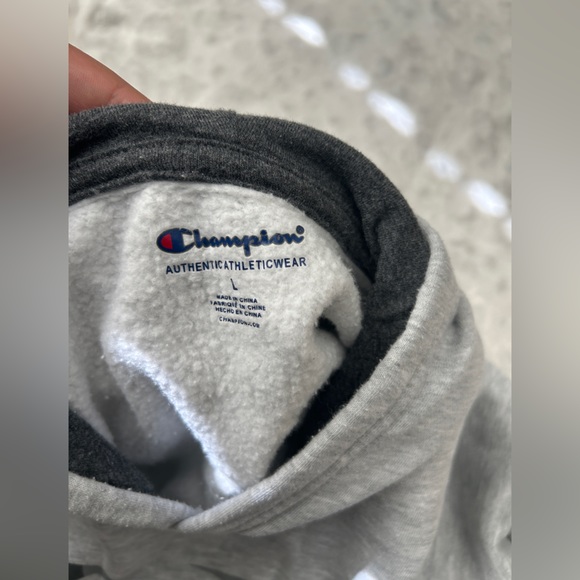 champion hoodie used a couple times good condition (kids size) - Picture 3 of 3